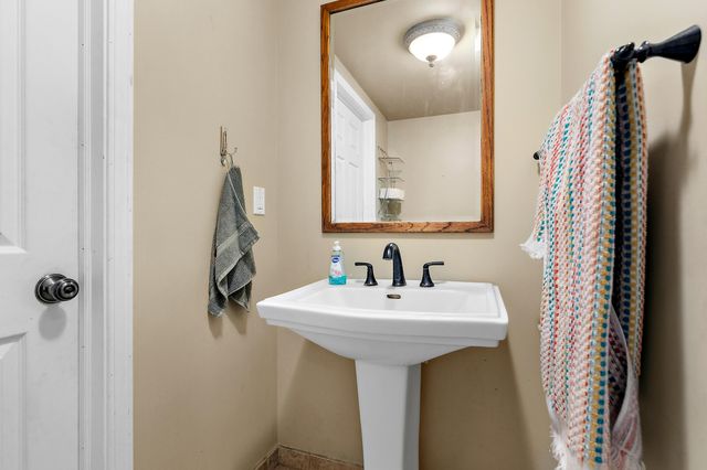 2528 Vanderbilt Avenue, Portage, MI 49024