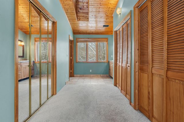 2528 Vanderbilt Avenue, Portage, MI 49024