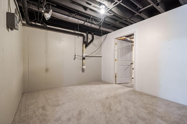 2528 Vanderbilt Avenue, Portage, MI 49024