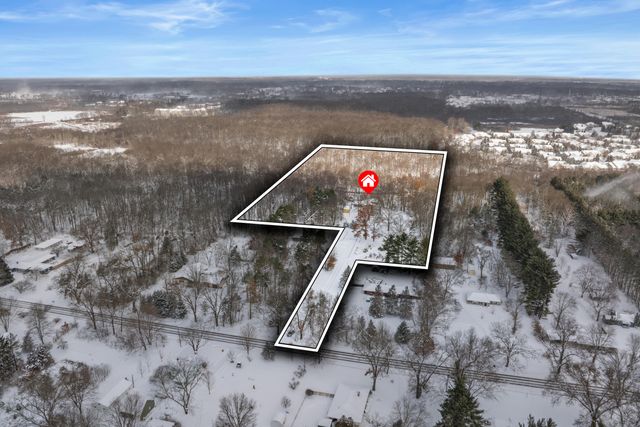 2528 Vanderbilt Avenue, Portage, MI 49024