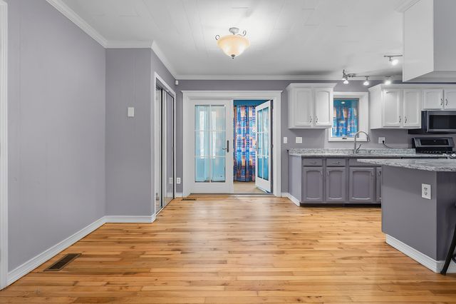 2528 Vanderbilt Avenue, Portage, MI 49024