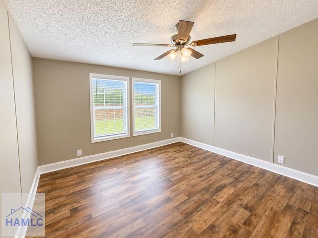 2879 West 15th Street, Hinesville, GA 31313