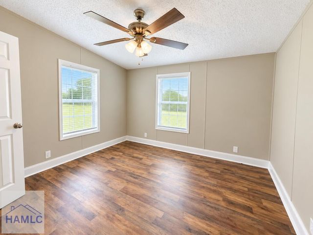 2879 West 15th Street, Hinesville, GA 31313