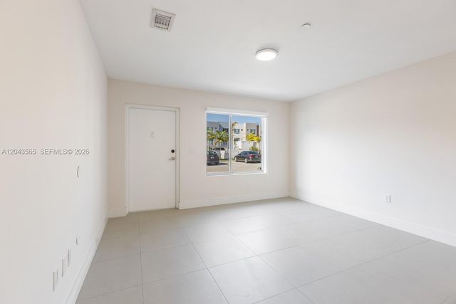 2505 NE 193rd St 4108, Miami, FL 33180