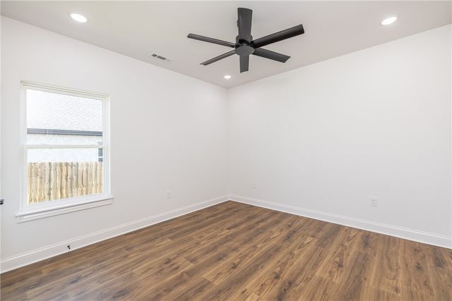 1618 N Pershing Street, Fayetteville, AR 72704