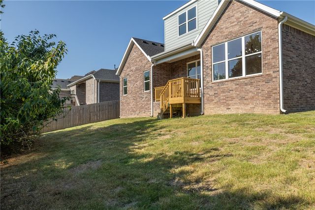 1618 N Pershing Street, Fayetteville, AR 72704