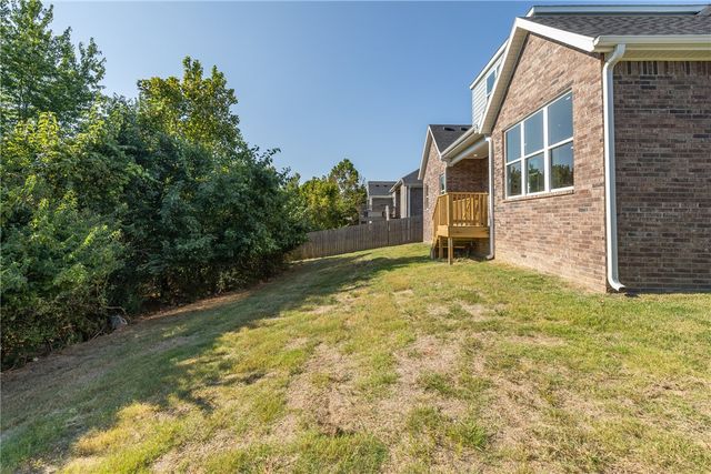 1618 N Pershing Street, Fayetteville, AR 72704