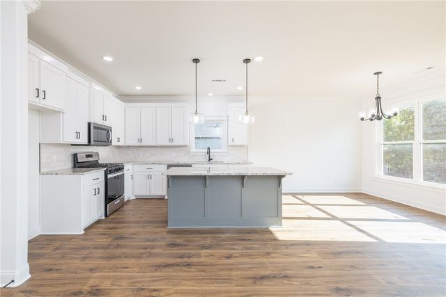 1618 N Pershing Street, Fayetteville, AR 72704