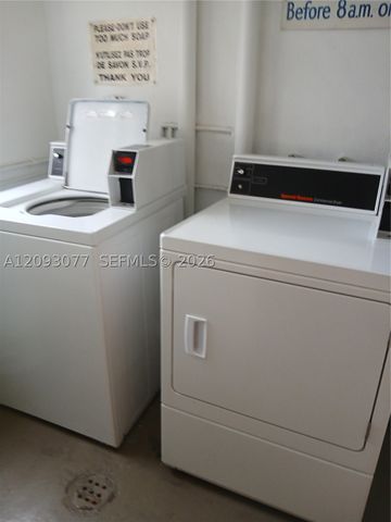 17001 NE 13th Ave 203, Miami, FL 33162