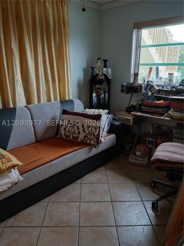 17001 NE 13th Ave 203, Miami, FL 33162