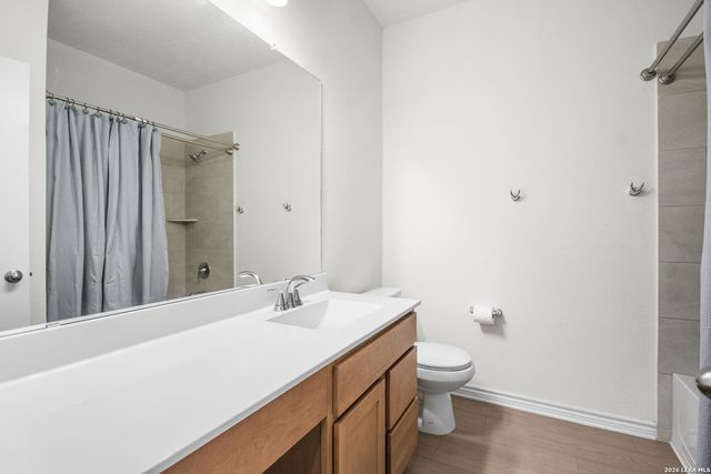 110 MISSION LAKE RD, Boerne, TX 78006