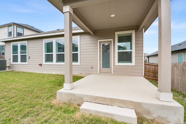 110 MISSION LAKE RD, Boerne, TX 78006