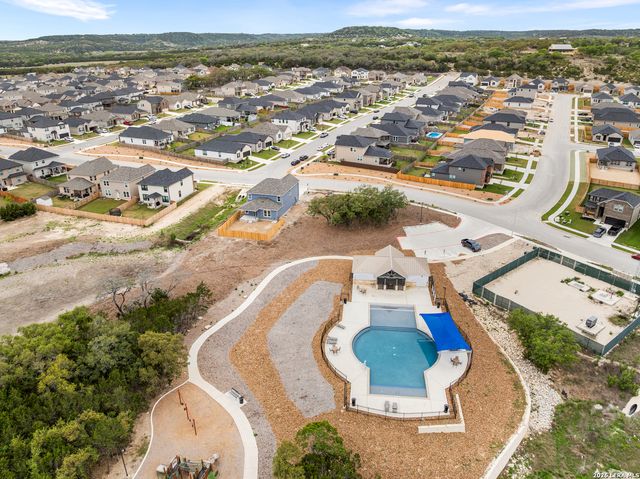110 MISSION LAKE RD, Boerne, TX 78006