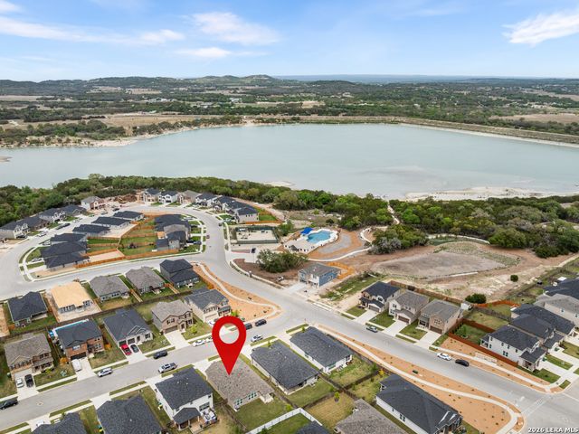 110 MISSION LAKE RD, Boerne, TX 78006