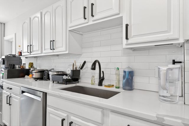 448 Park Drive 1, Boston, MA 02215