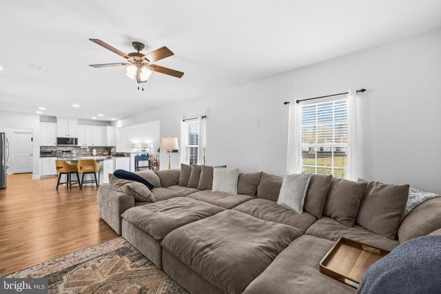 809 JANET DALE LN, Severn, MD 21144