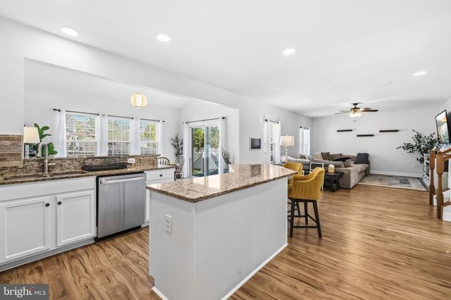 809 JANET DALE LN, Severn, MD 21144