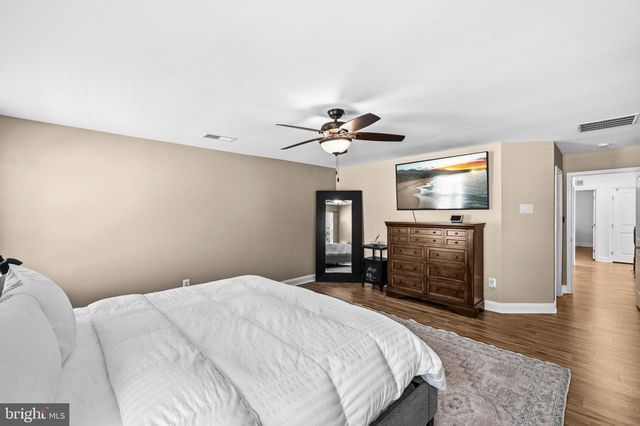 809 JANET DALE LN, Severn, MD 21144