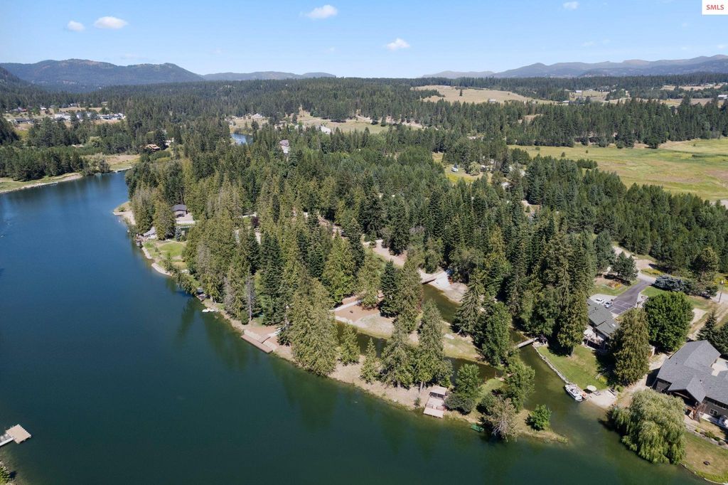 126 Rivers End Drive, Priest River, ID 83856 photo 2