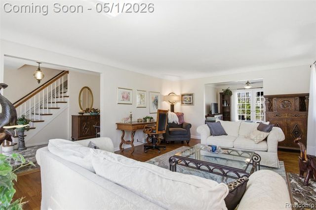 7920 Thornwood Street, Canton, MI 48187