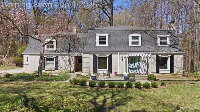 7920 Thornwood Street, Canton, MI 48187