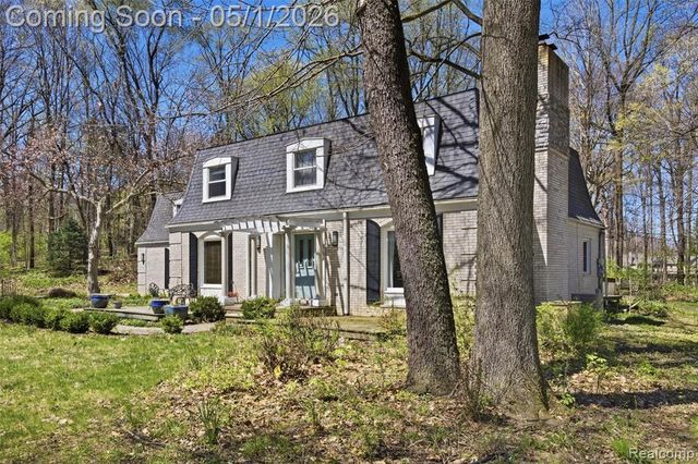 7920 Thornwood Street, Canton, MI 48187
