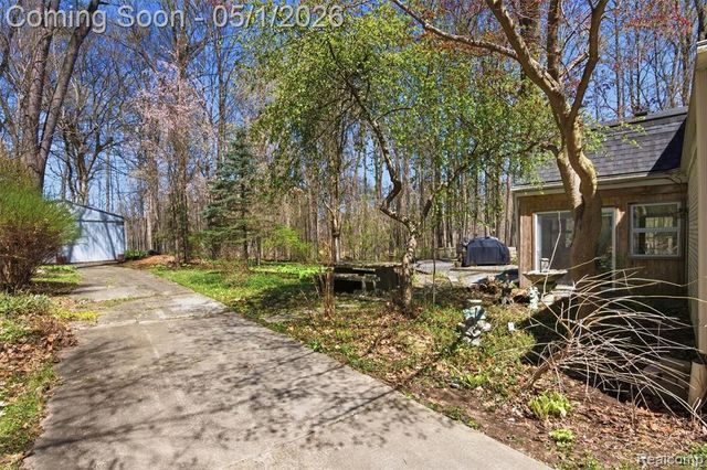 7920 Thornwood Street, Canton, MI 48187