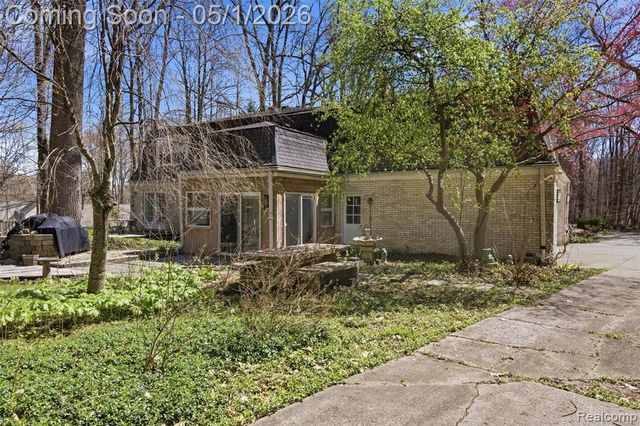 7920 Thornwood Street, Canton, MI 48187