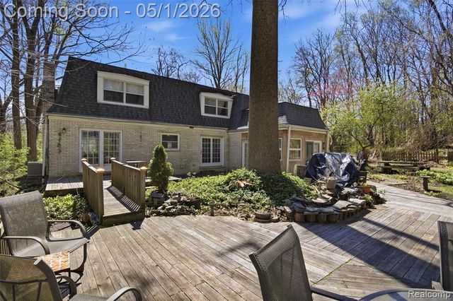 7920 Thornwood Street, Canton, MI 48187