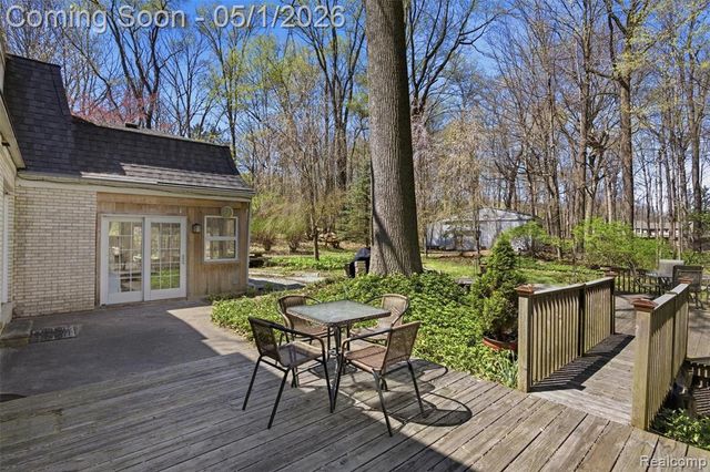 7920 Thornwood Street, Canton, MI 48187