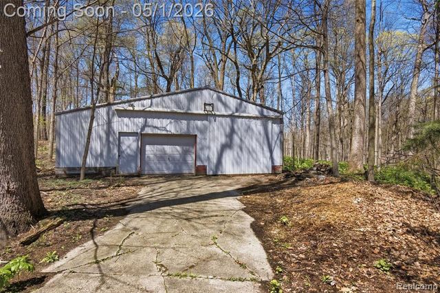 7920 Thornwood Street, Canton, MI 48187
