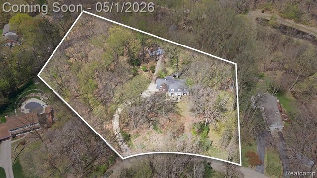 7920 Thornwood Street, Canton, MI 48187