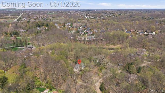 7920 Thornwood Street, Canton, MI 48187
