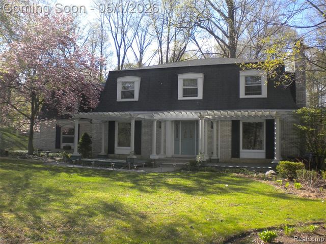 7920 Thornwood Street, Canton, MI 48187