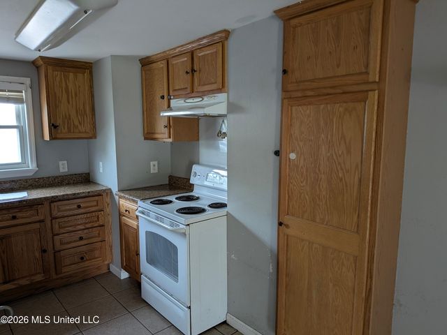 924 Washington Street, Waveland, MS 39576