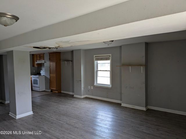 924 Washington Street, Waveland, MS 39576