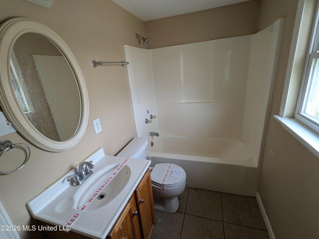 924 Washington Street, Waveland, MS 39576