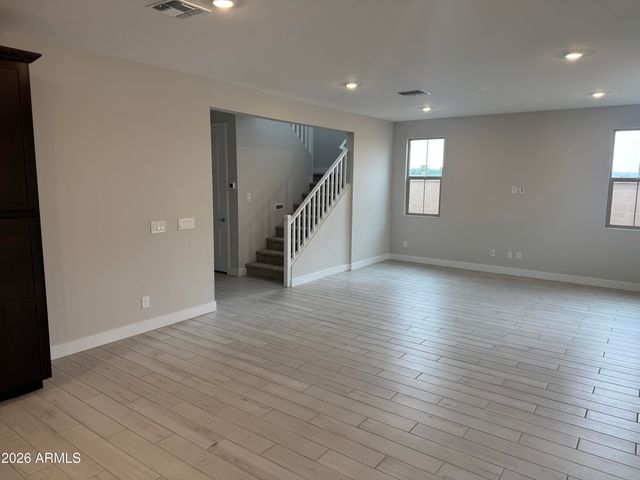 2276 S Swan Court, Gilbert, AZ 85295