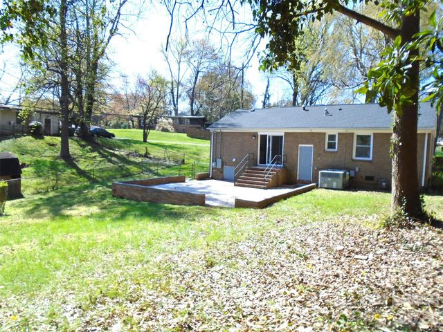 1014 Penrose Lane, Charlotte, NC 28217