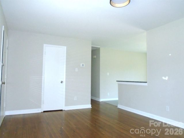 1014 Penrose Lane, Charlotte, NC 28217