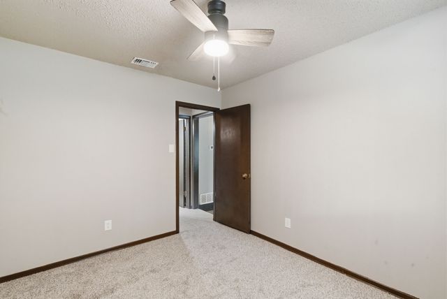 317 Glenhaven Drive, Azle, TX 76020