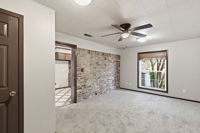 317 Glenhaven Drive, Azle, TX 76020