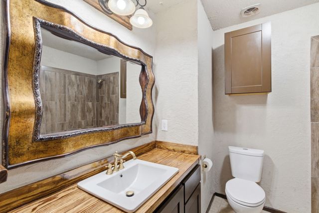 317 Glenhaven Drive, Azle, TX 76020