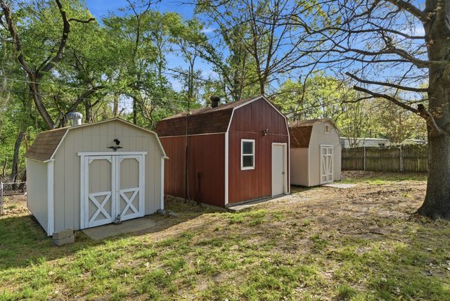 317 Glenhaven Drive, Azle, TX 76020