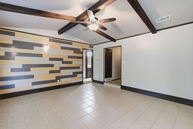 317 Glenhaven Drive, Azle, TX 76020