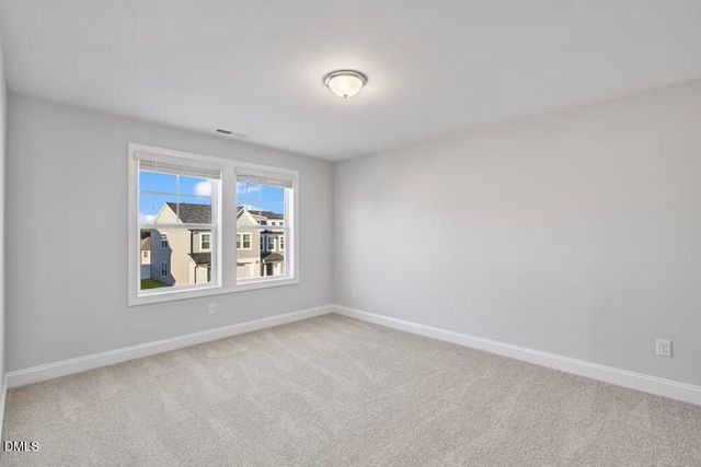 600 Barrington Row Avenue, Zebulon, NC 27597