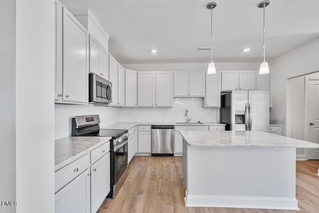 600 Barrington Row Avenue, Zebulon, NC 27597