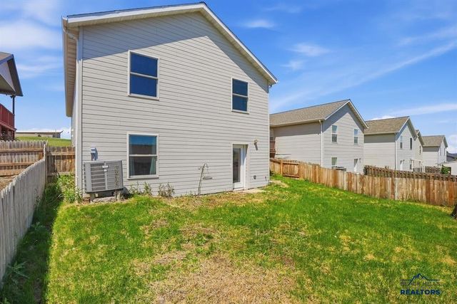 910 Heritage Drive, Spearfish, SD 57783