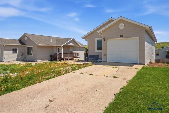 910 Heritage Drive, Spearfish, SD 57783