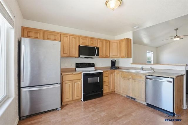 910 Heritage Drive, Spearfish, SD 57783